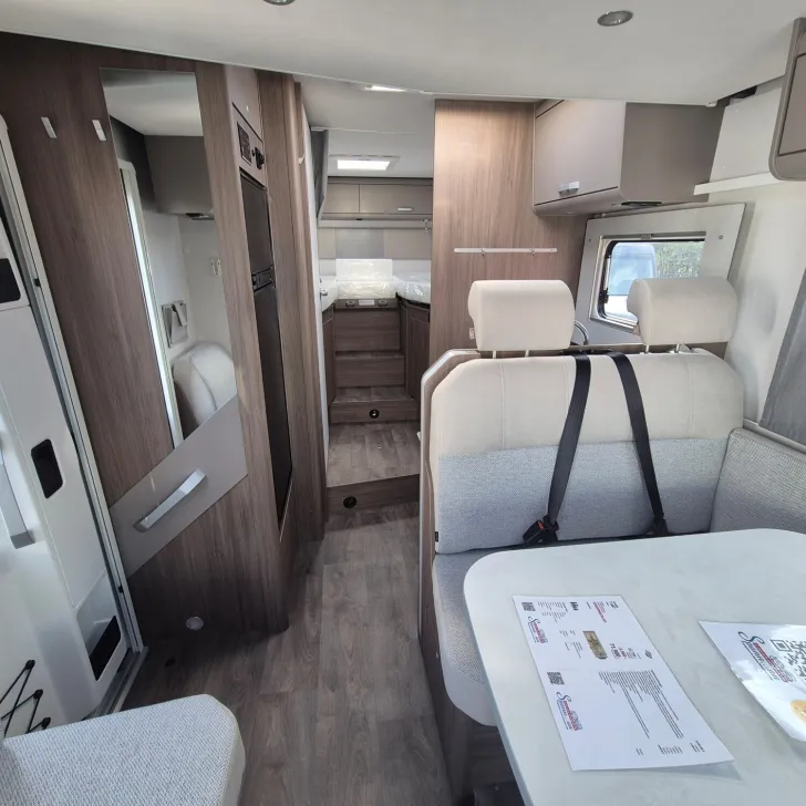 Fahrzeugbild Carado T 447 /Hubbett #21