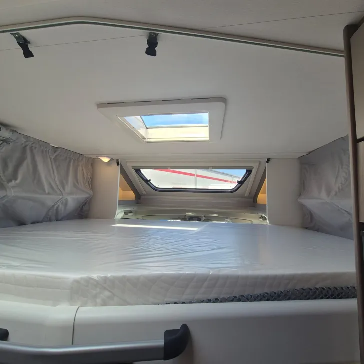 Fahrzeugbild Carado T 447 /Hubbett #22