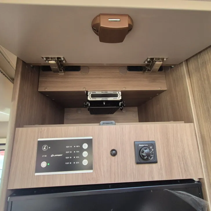 Fahrzeugbild Carado T 447 /Hubbett #25