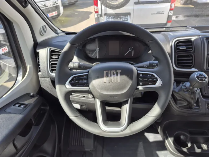 Fahrzeugbild Carado T 459 /Hubbett/Safety-Paket #16