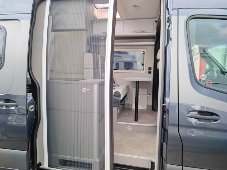 Fahrzeugbild Mercedes-Benz Sprinter TRM VAN 2 (L3H2) Manufraktur/Autark #12