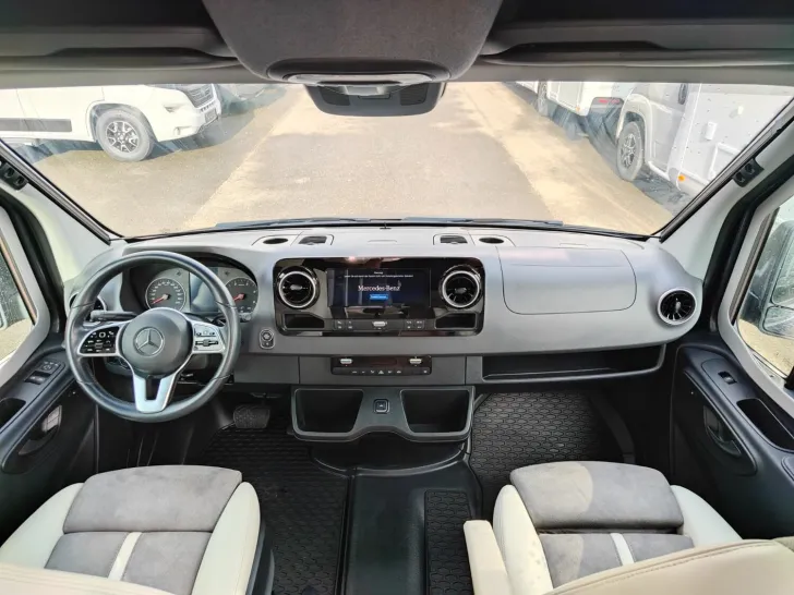 Fahrzeugbild Mercedes-Benz Sprinter TRM VAN 2 (L3H2) Manufraktur/Autark #13