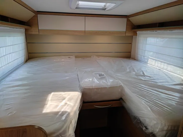 Fahrzeugbild LMC Cruiser 70 V 643 G #30