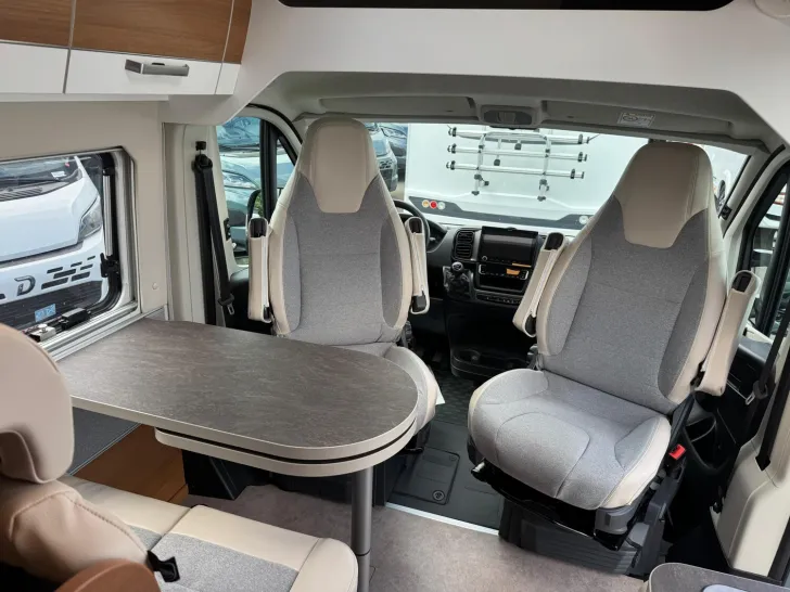 Fahrzeugbild VanTourer 600 D Prime /Lithium/Markise #15