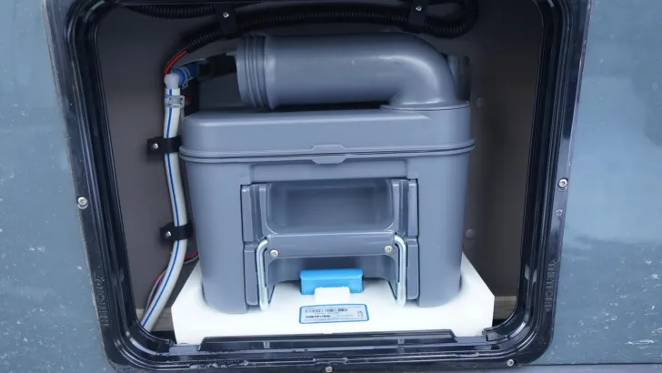 Fahrzeugbild LMC Innovan 640 /Schlafdach #23