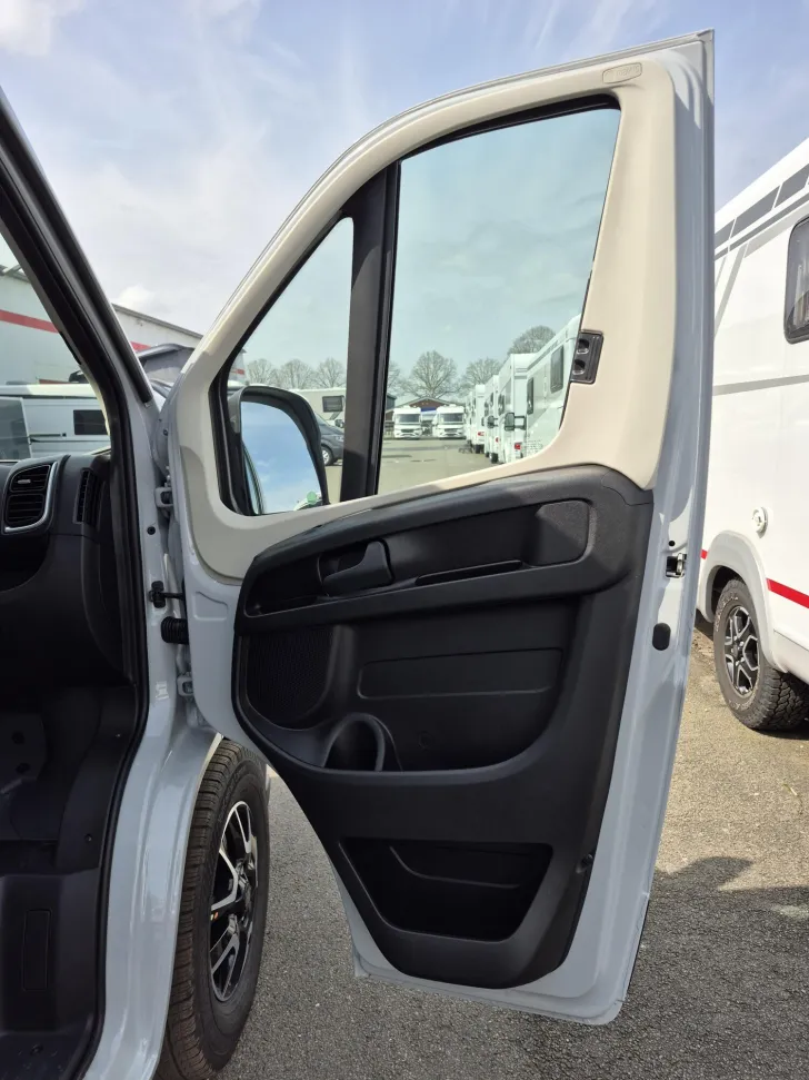 Fahrzeugbild LMC Innovan 640 /SONDERANGEBOT #10