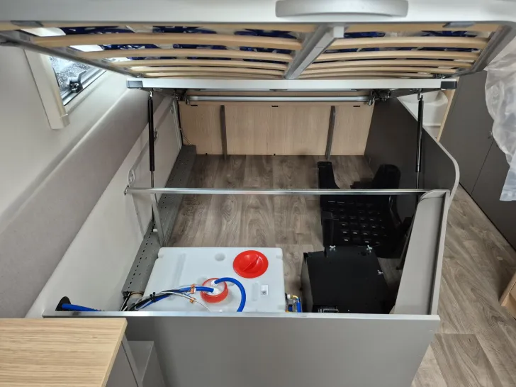 Fahrzeugbild LMC Videro 580 D /Heckbad #27
