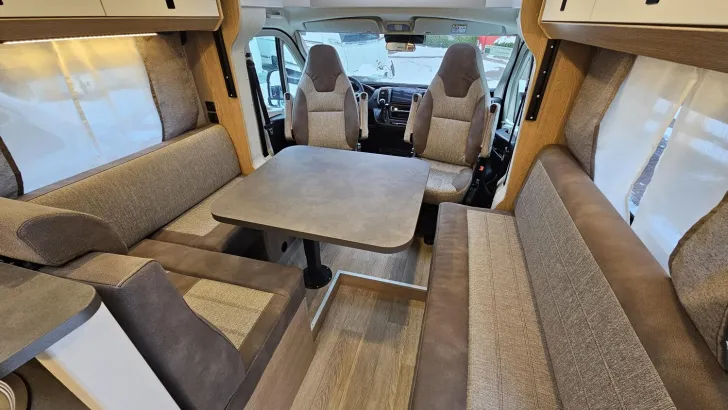 Fahrzeugbild Hobby OnTour T 700 FH / Automatik / 4,4 to. #10