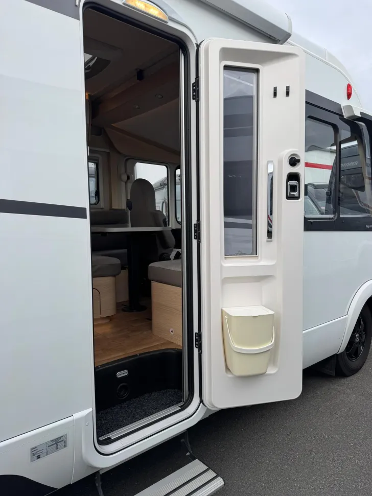 Fahrzeugbild Hymer B-Klasse MC I WhiteLine 600 AHK/GFK-Dach//SAT #7