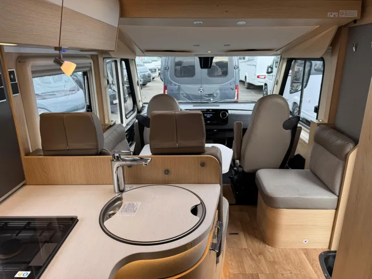 Fahrzeugbild Hymer B-Klasse MC I WhiteLine 600 AHK/GFK-Dach//SAT #12