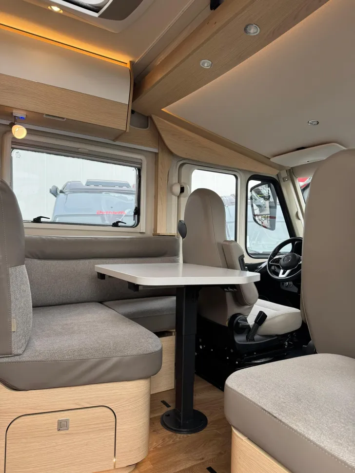 Fahrzeugbild Hymer B-Klasse MC I WhiteLine 600 AHK/GFK-Dach//SAT #15
