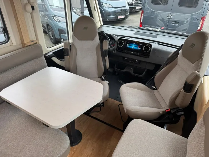 Fahrzeugbild Hymer B-Klasse MC I WhiteLine 600 AHK/GFK-Dach//SAT #16