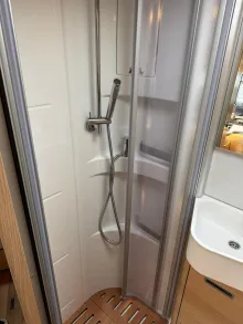 Fahrzeugbild Hymer B-Klasse MC I WhiteLine 600 AHK/GFK-Dach//SAT #26