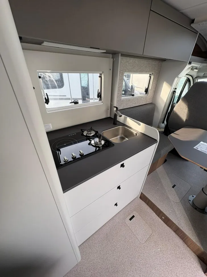 Fahrzeugbild LMC Cruiser 750 EF /LEDERAUSSTATTUNG RÜHL #25