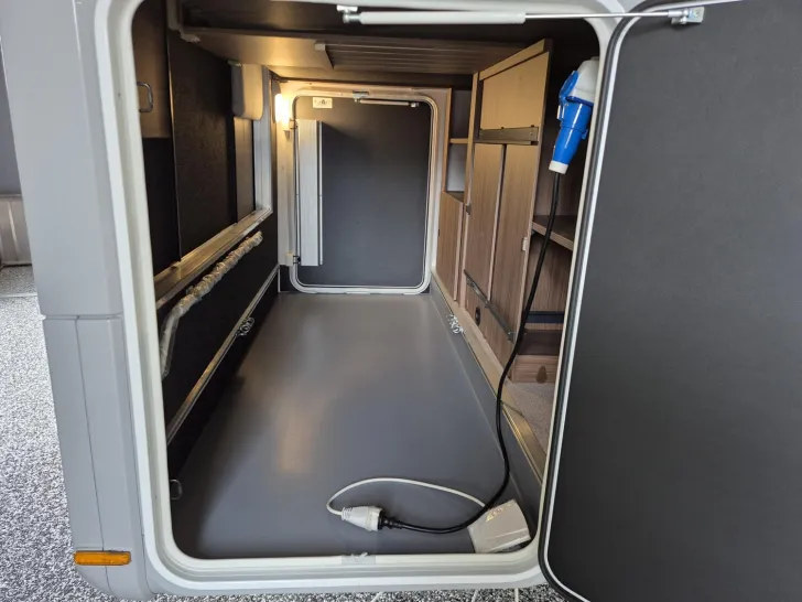 Fahrzeugbild LMC Cruiser 740 EL /Markise/Dachklimaanlage #7