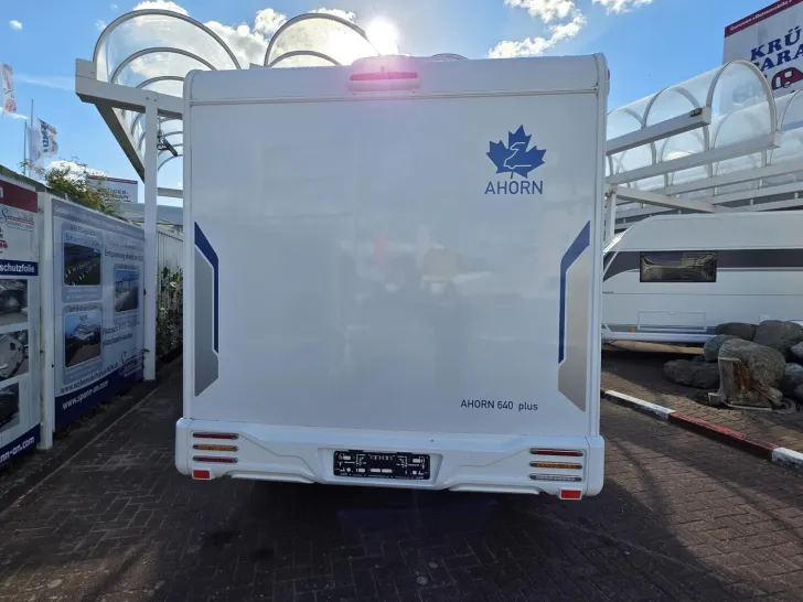 Fahrzeugbild Ahorn Camp Camp T 640 Kompaktes Wohnmobil #5