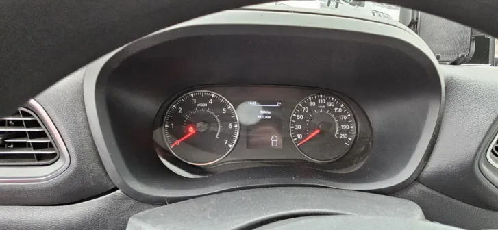 Fahrzeugbild Ahorn Camp Camp T 640 Kompaktes Wohnmobil #9