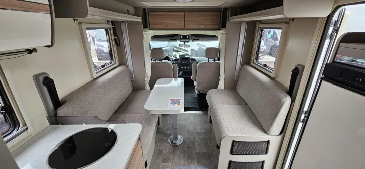Fahrzeugbild Ahorn Camp Camp T 640 Kompaktes Wohnmobil #18