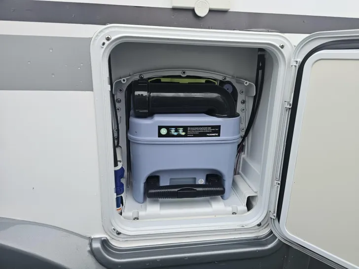 Fahrzeugbild GIOTTILINE Therry T 32 /Luftfederung/Lithium/Solar/SAT/TV #12