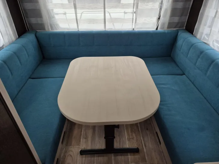 Fahrzeugbild Dethleffs c-go 465 KR up! Hubbett/Etagenbett/Mover #15