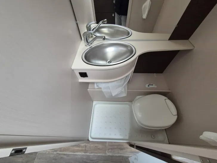 Fahrzeugbild Dethleffs c-go 465 KR up! Hubbett/Etagenbett/Mover #32