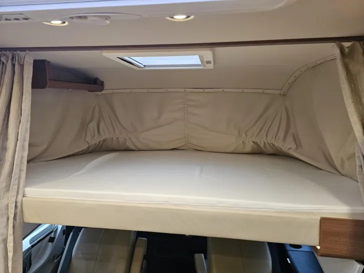 Fahrzeugbild Carthago chic c-line I 6.2 XL QB Silverline /Hubbett/ALDE #13
