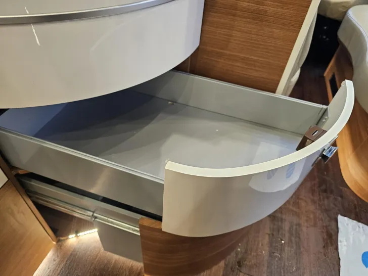 Fahrzeugbild Carthago chic c-line I 6.2 XL QB Silverline /Hubbett/ALDE #26