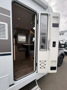 Fahrzeugbild Carado Edition26 T Ford 447 /Trail+Assist.-Pkt/Hubbett #7