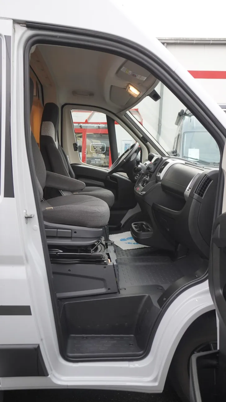 Fahrzeugbild Hymer Free Campus 600 /aAHK/Dieselheizung/Markise/RFK #10