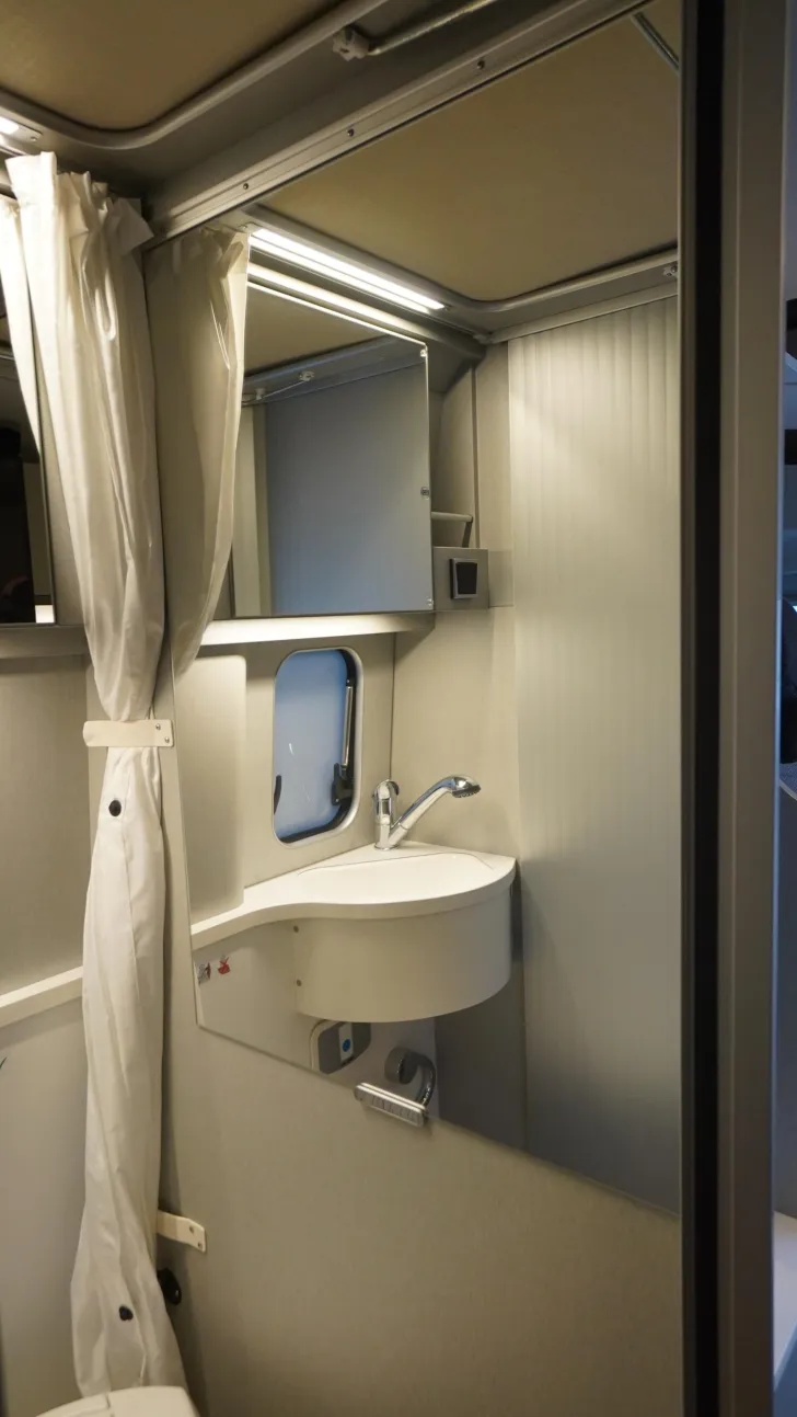 Fahrzeugbild Hymer Free Campus 600 /aAHK/Dieselheizung/Markise/RFK #43