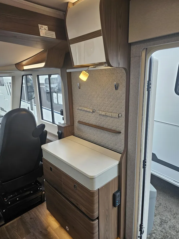 Fahrzeugbild Hymer B-Klasse ML I 890 Stützen/Lithium/Klima/Solar #11