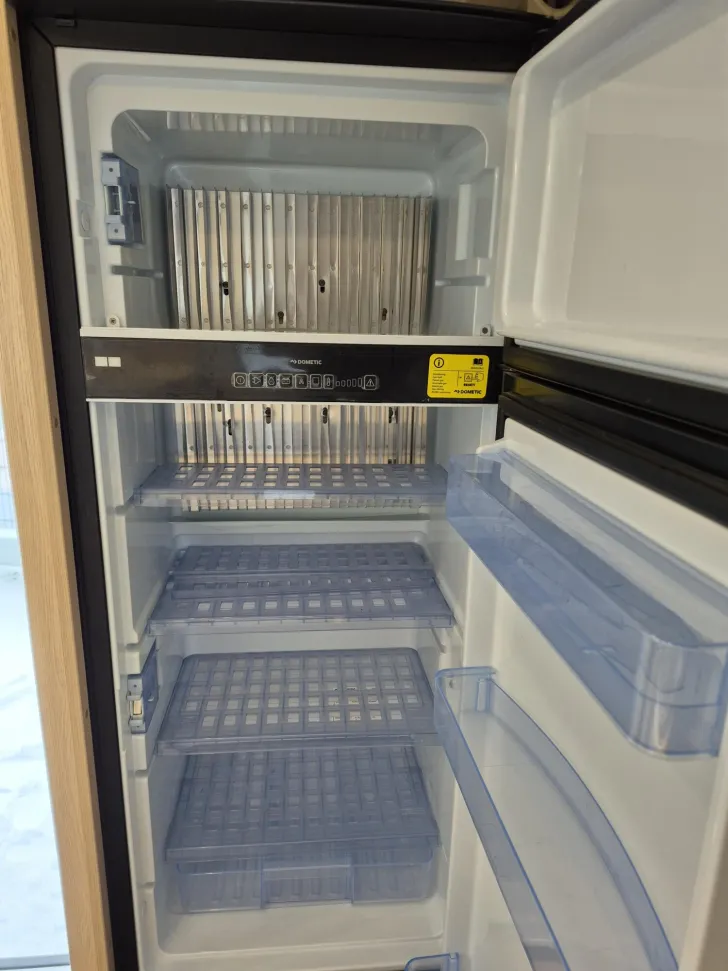 Fahrzeugbild Hymer B-Klasse SL 704 Hubstützen/Lithium/Dachklima #40