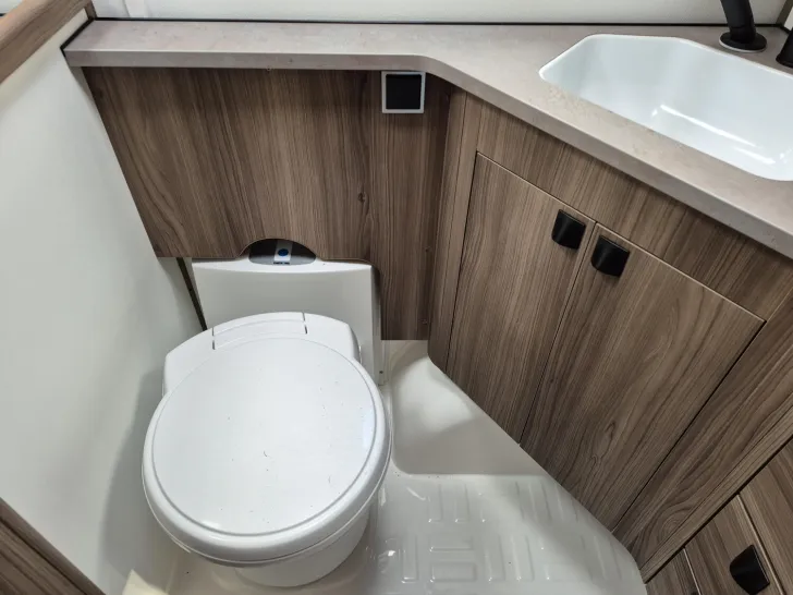 Fahrzeugbild Kabe Royal 630 GLE KS #39