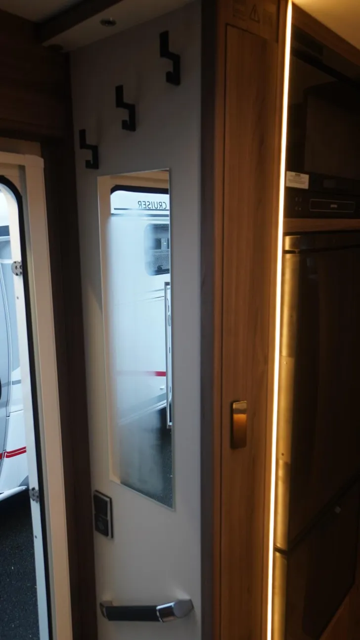 Fahrzeugbild Kabe Travel Master Imperial R i810 LGB /5.500 kg #31
