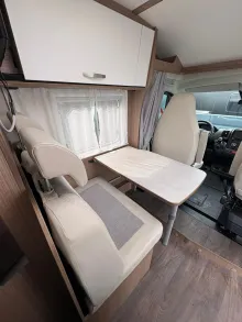 Fahrzeugbild Carado V 337 Europa Edition /Wechselrichter/RFK/SAT-TV #19