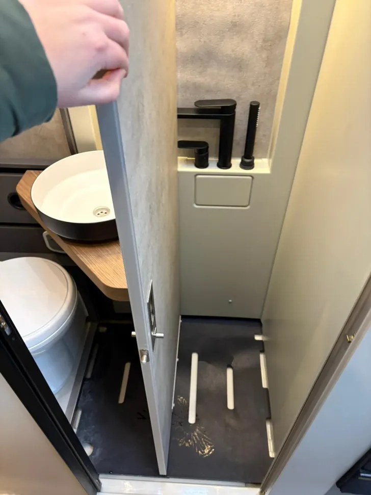 Fahrzeugbild Niesmann + Bischoff iSmove 6.9 E #44