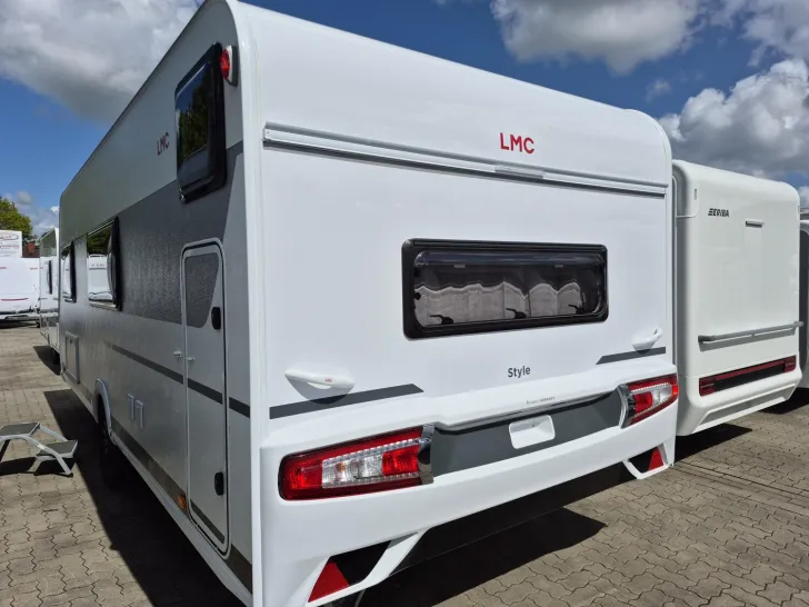 Fahrzeugbild LMC Style 582 K /2.000 kg/Style Paket #8