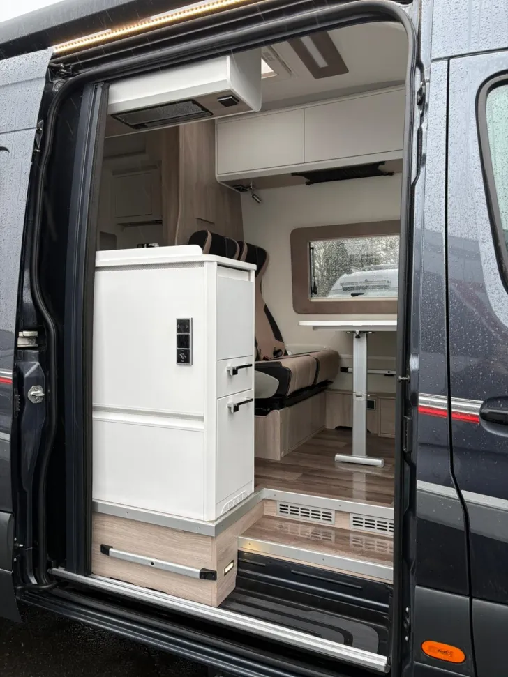 Fahrzeugbild Kabe Travel Master VAN 690 LB 4WD /4.500kg/Automatik #12