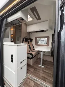 Fahrzeugbild Kabe Travel Master VAN 690 LB 4WD /4.500kg/Automatik #14