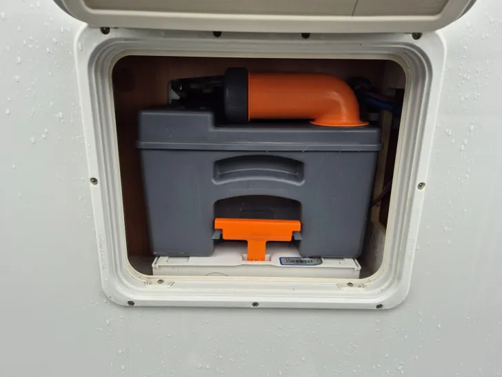 Fahrzeugbild Hymer Van 374 Solar/Markise/Längsbetten/1. Hand #15