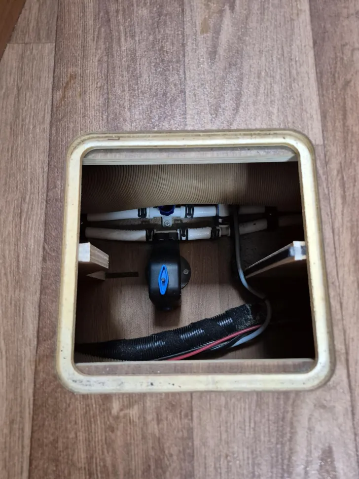 Fahrzeugbild Hymer Van 374 Solar/Markise/Längsbetten/1. Hand #35