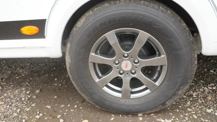 Fahrzeugbild LMC Vivo 522 K /2.000 kg/Vivo-Paket #6