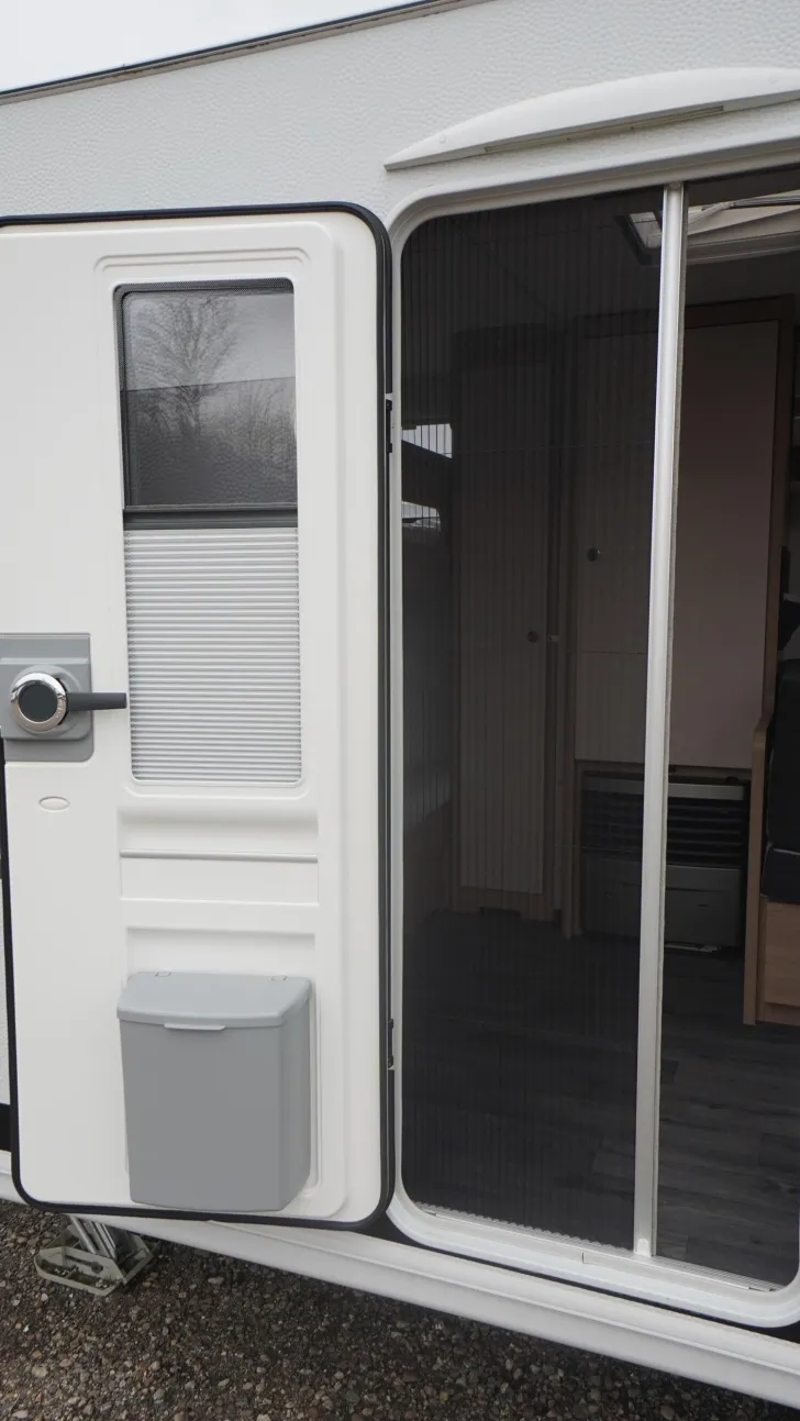 Fahrzeugbild LMC Vivo 522 K /2.000 kg/Vivo-Paket #8
