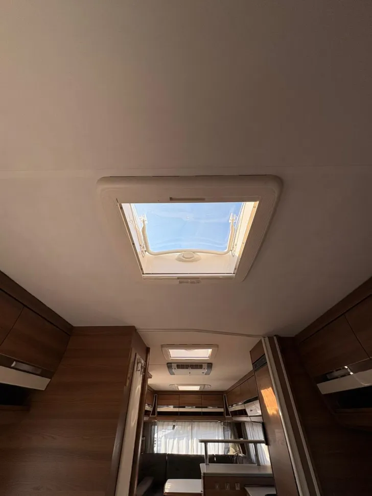 Fahrzeugbild Dethleffs Nomad 650 ER /2.500 kg/Styling-Paket/Mover #52