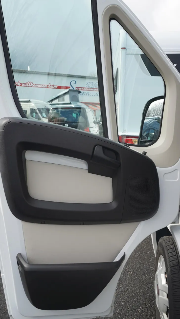 Fahrzeugbild LMC Breezer Camperline H 577 / Markise, 3.500 kg #38