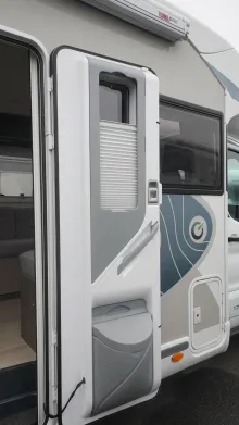 Fahrzeugbild Chausson Titanium 720 /Alarmanlage/Markise/SAT-TV #8
