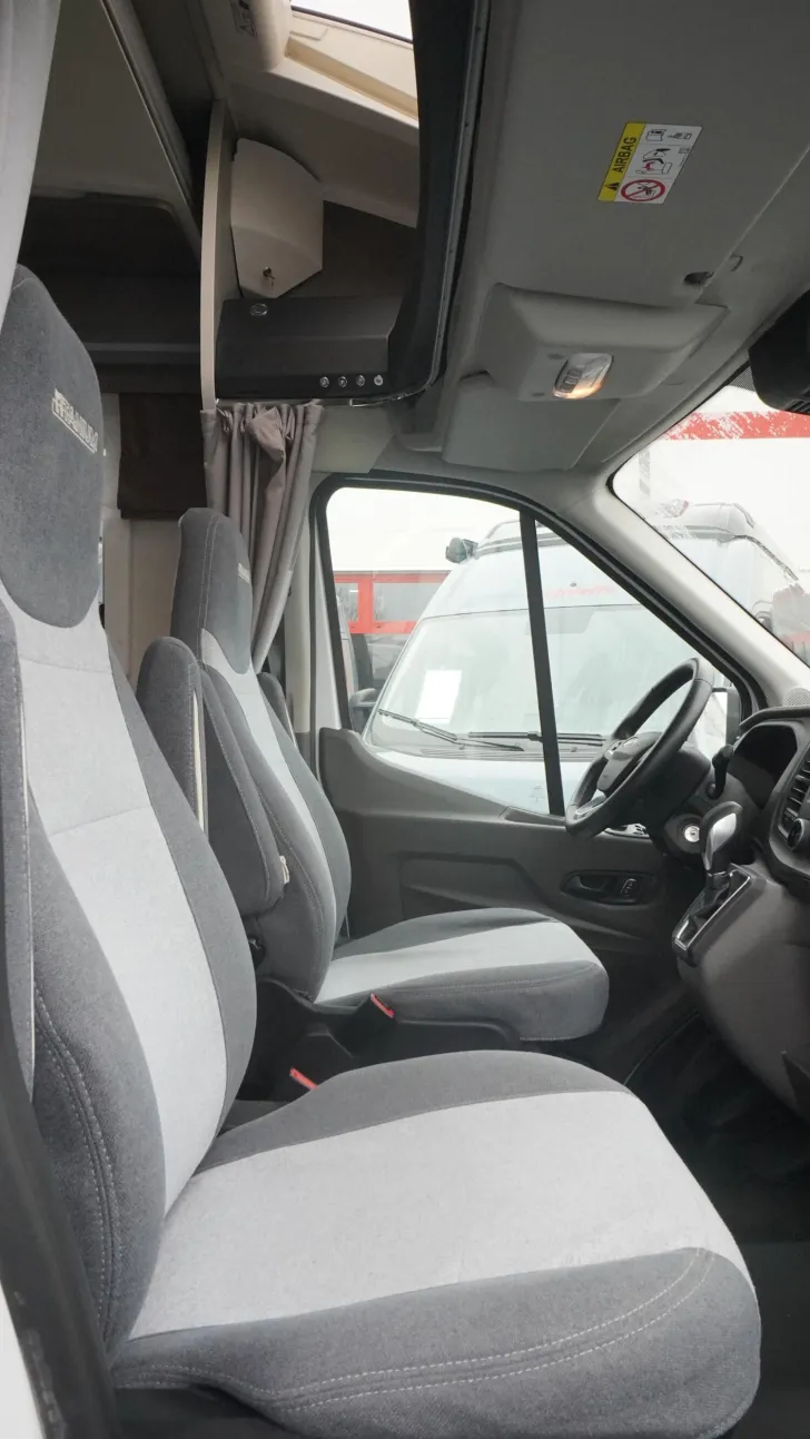 Fahrzeugbild Chausson Titanium 720 /Alarmanlage/Markise/SAT-TV #16