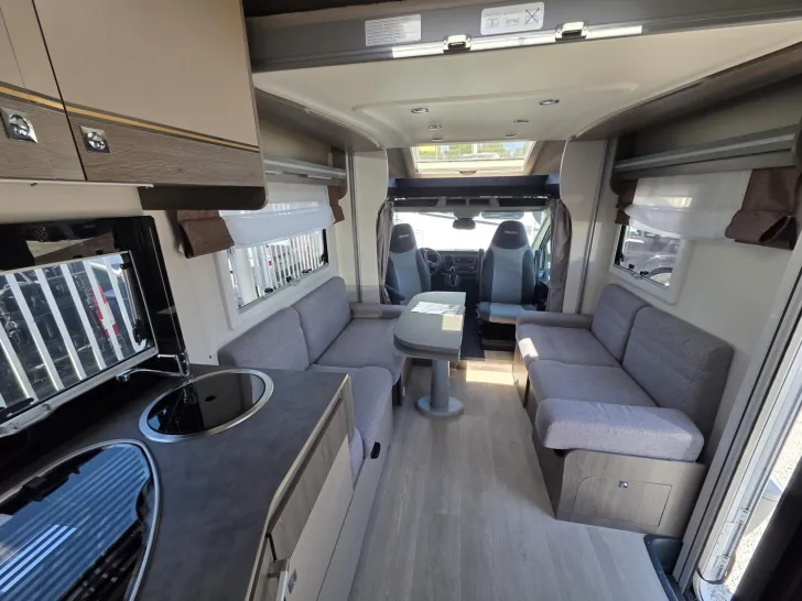 Fahrzeugbild Chausson Titanium 720 /Alarmanlage/Markise/SAT-TV #26