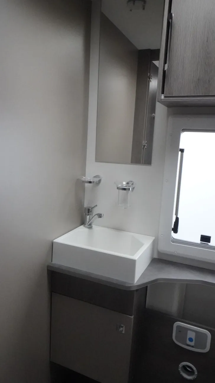 Fahrzeugbild Chausson Titanium 720 /Alarmanlage/Markise/SAT-TV #46
