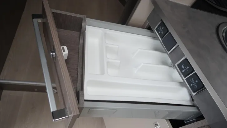 Fahrzeugbild Chausson Titanium 720 /Alarmanlage/Markise/SAT-TV #62